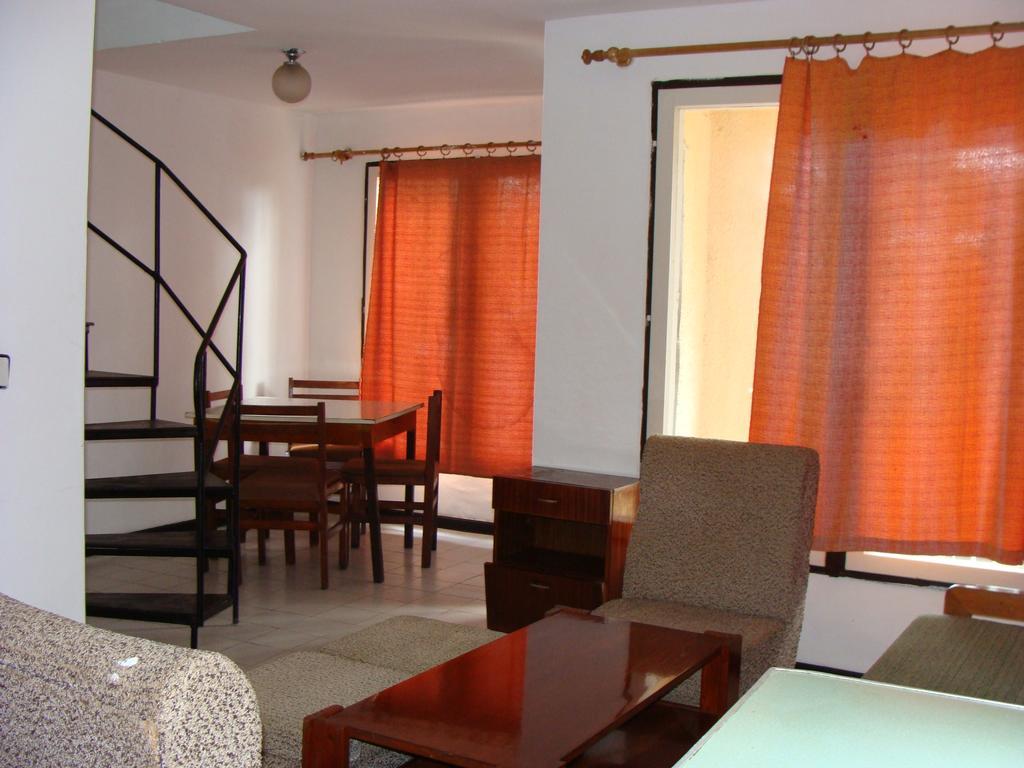 Letovishte Romantika Hotel Kamchia  Buitenkant foto