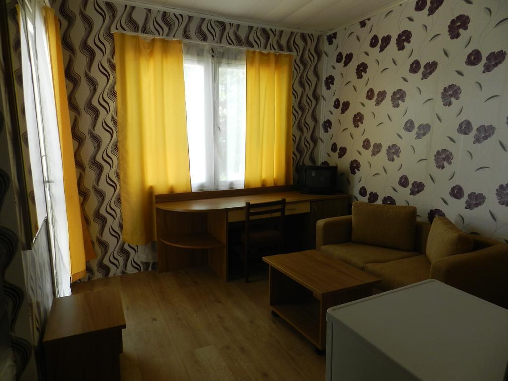 Letovishte Romantika Hotel Kamchia  Buitenkant foto